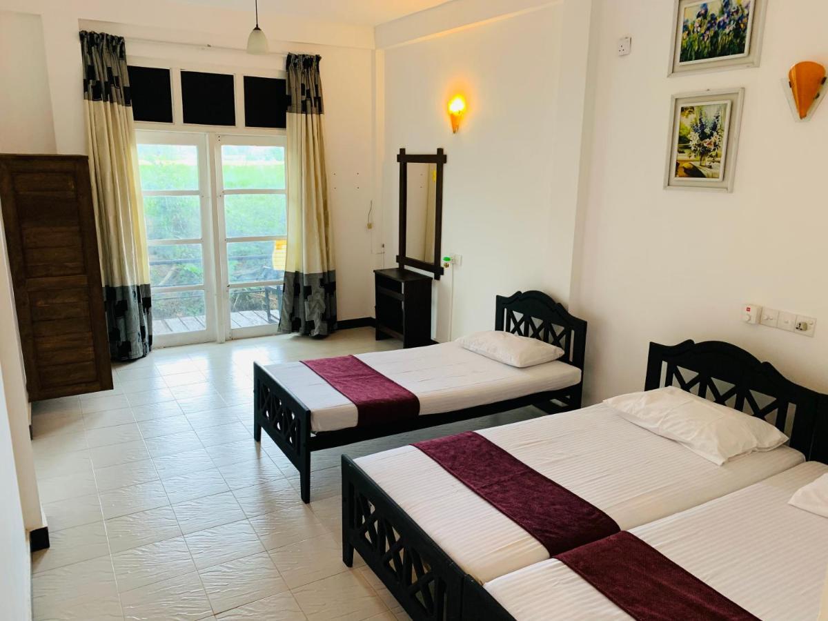 Sethway Village Minneriya Extérieur photo