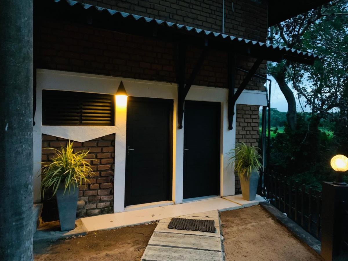 Sethway Village Minneriya Extérieur photo